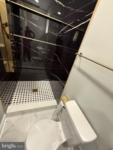 2122 W TORONTO ST, Philadelphia, PA 19132