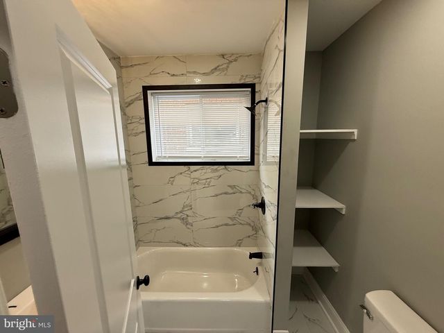 2122 W TORONTO ST, Philadelphia, PA 19132