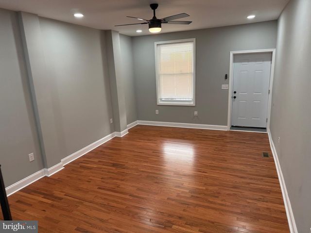 2122 W TORONTO ST, Philadelphia, PA 19132