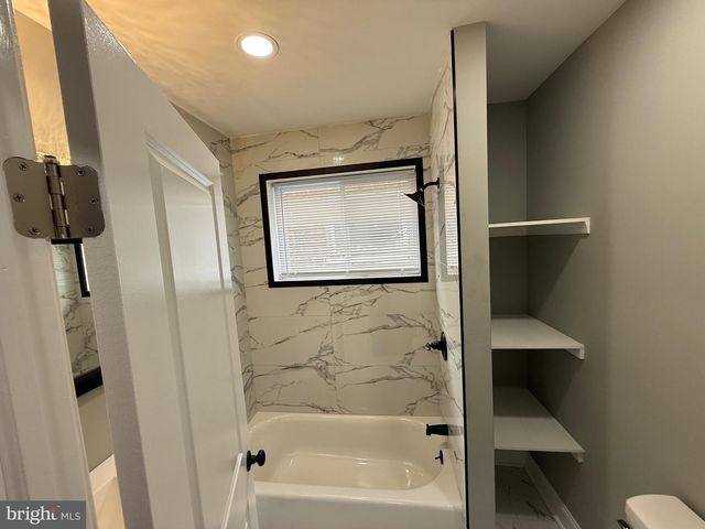 2122 W TORONTO ST, Philadelphia, PA 19132