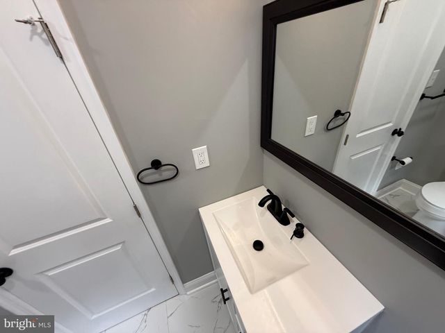 2122 W TORONTO ST, Philadelphia, PA 19132