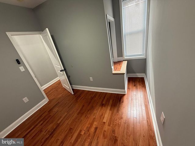 2122 W TORONTO ST, Philadelphia, PA 19132