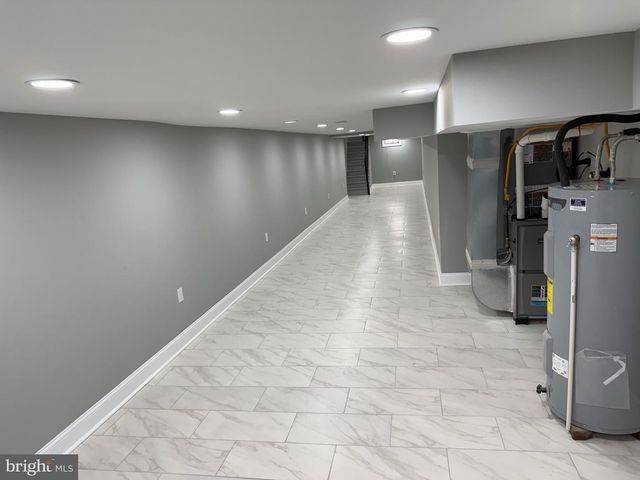 2122 W TORONTO ST, Philadelphia, PA 19132