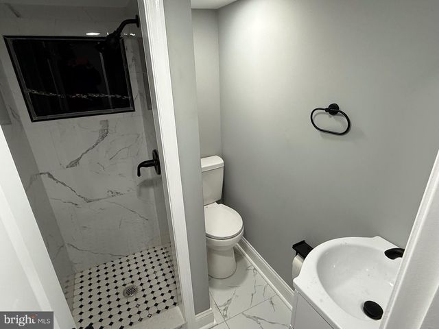 2122 W TORONTO ST, Philadelphia, PA 19132