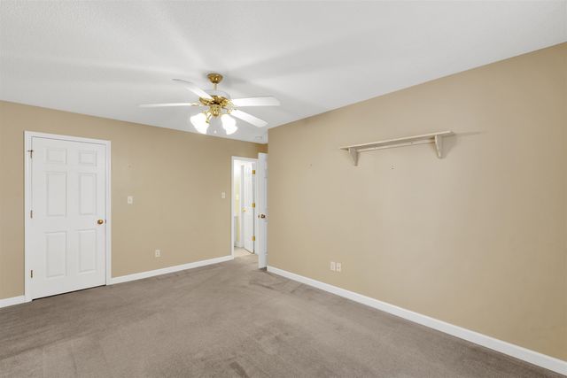 411 E Calhoun Crossing Court, Spartanburg, SC 29307