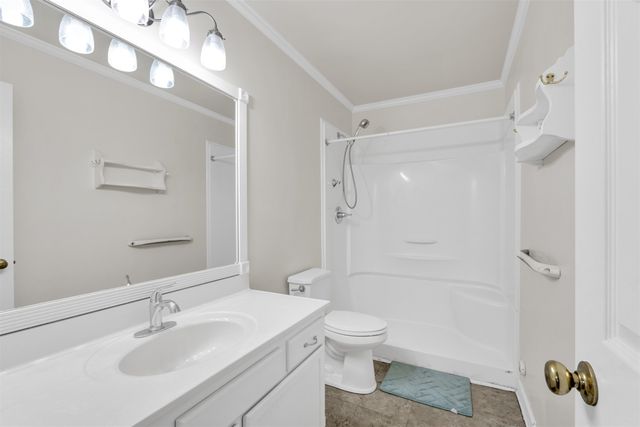 411 E Calhoun Crossing Court, Spartanburg, SC 29307