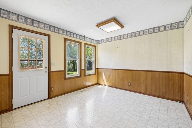 1690 Lawrence Ln, Springfield, TN 37172