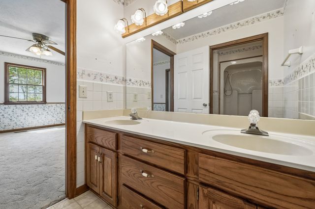 1690 Lawrence Ln, Springfield, TN 37172