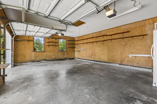 1690 Lawrence Ln, Springfield, TN 37172