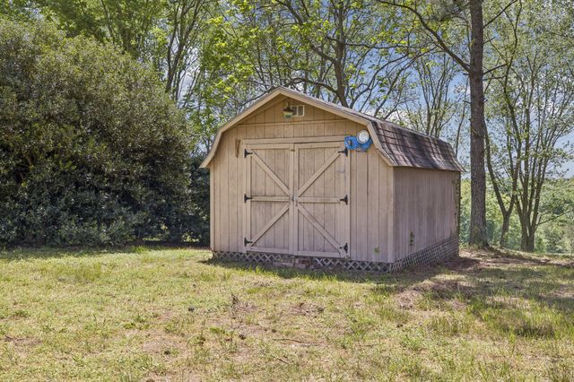 1690 Lawrence Ln, Springfield, TN 37172