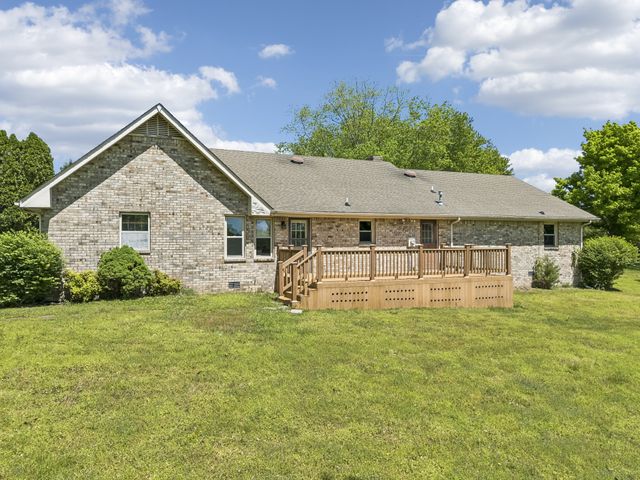 1690 Lawrence Ln, Springfield, TN 37172