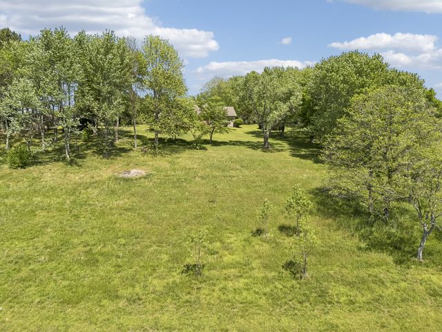1690 Lawrence Ln, Springfield, TN 37172