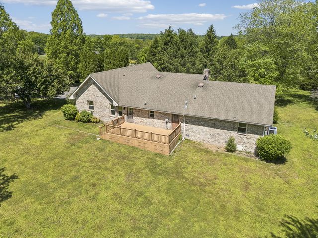 1690 Lawrence Ln, Springfield, TN 37172
