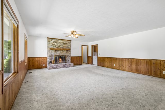 1690 Lawrence Ln, Springfield, TN 37172