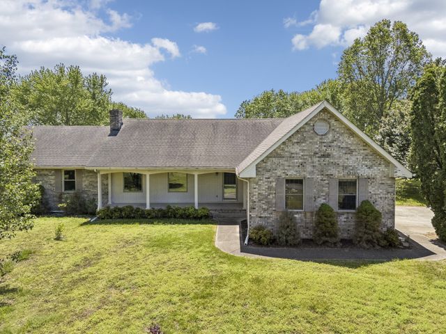 1690 Lawrence Ln, Springfield, TN 37172