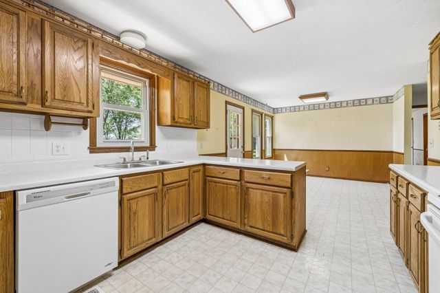 1690 Lawrence Ln, Springfield, TN 37172