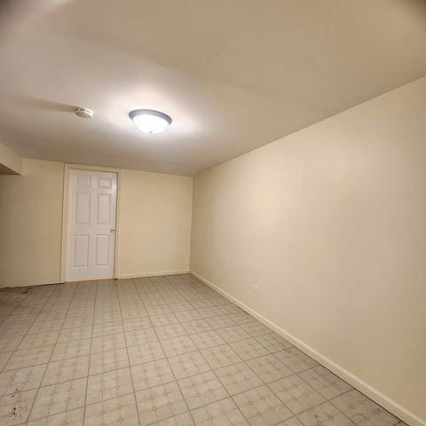 111 WOODLAND Drive, Round Lake Beach, IL 60073