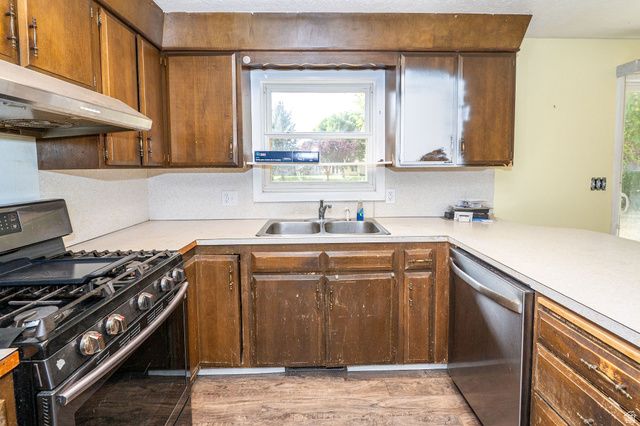 3571 N 950 W, Pleasant View, UT 84414