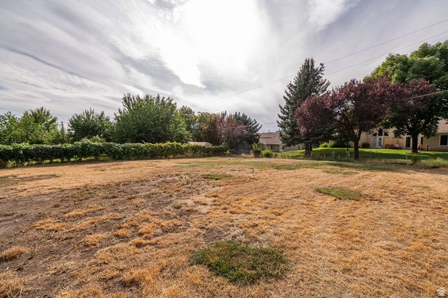 3571 N 950 W, Pleasant View, UT 84414