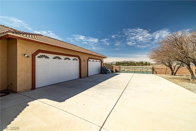 671 West Hickory Street, Pahrump, NV 89048
