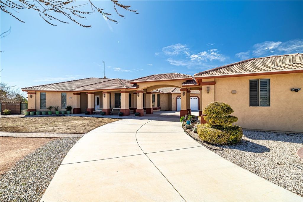 671 West Hickory Street, Pahrump, NV 89048