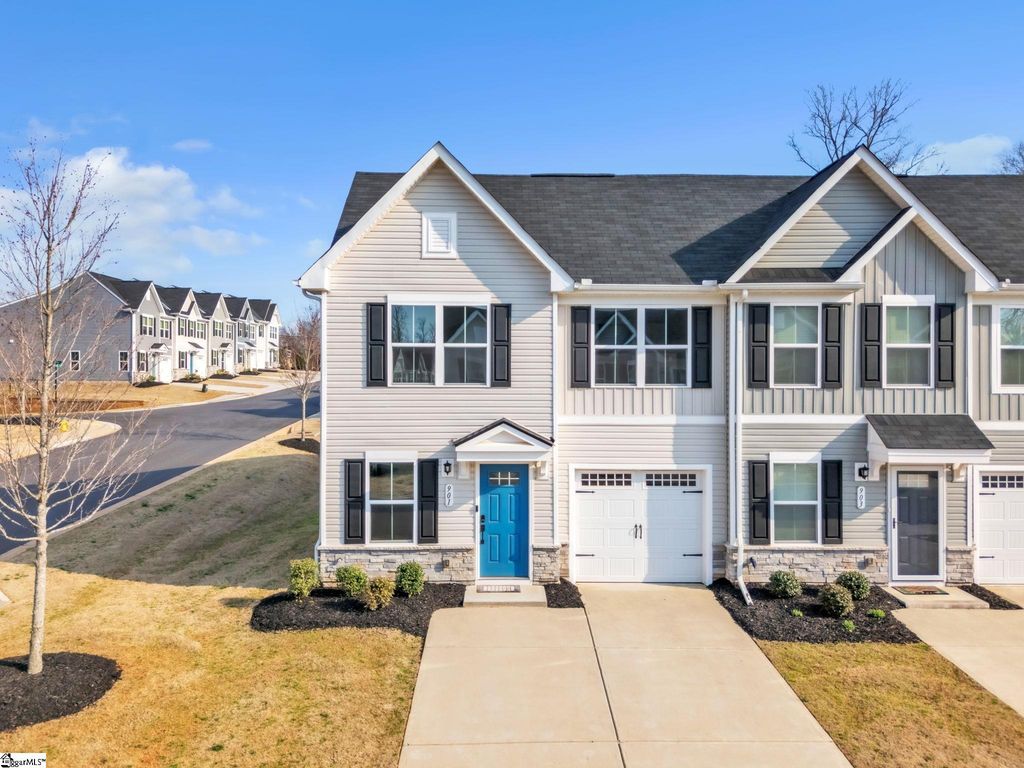 901 Leyburn Lane, Greenville, SC 29617