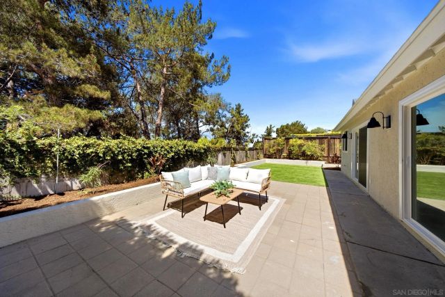 13942 Amber Sky Ln, San Diego, CA 92129