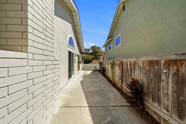 13942 Amber Sky Ln, San Diego, CA 92129