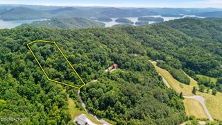 94 Swan Song Tr, Sharps Chapel, TN 37866