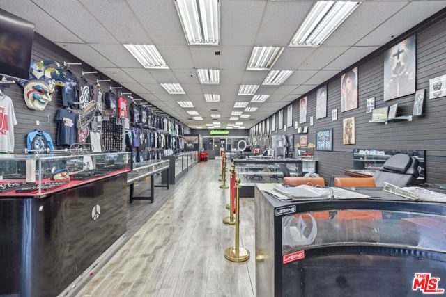 6670 Hollywood Boulevard, Los Angeles, CA 90028