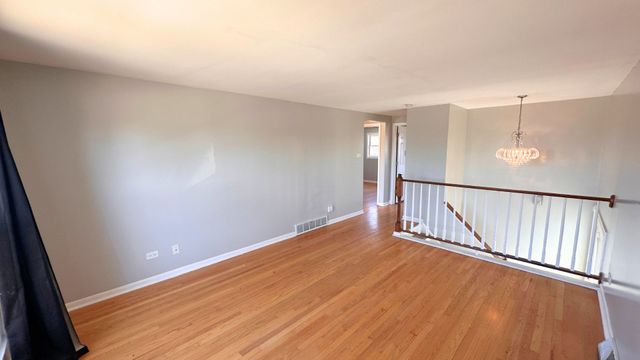 12741 S Manistee Avenue, Chicago, IL 60633