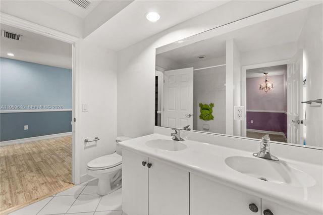 3110 NE 210th Ter, Aventura, FL 33180