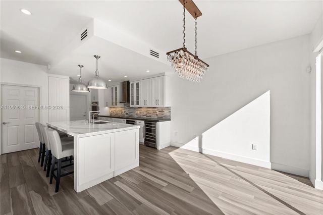 3110 NE 210th Ter, Aventura, FL 33180