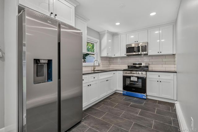 91 Myrtle Avenue, New Windsor, NY 12553