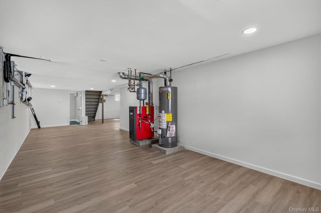 91 Myrtle Avenue, New Windsor, NY 12553