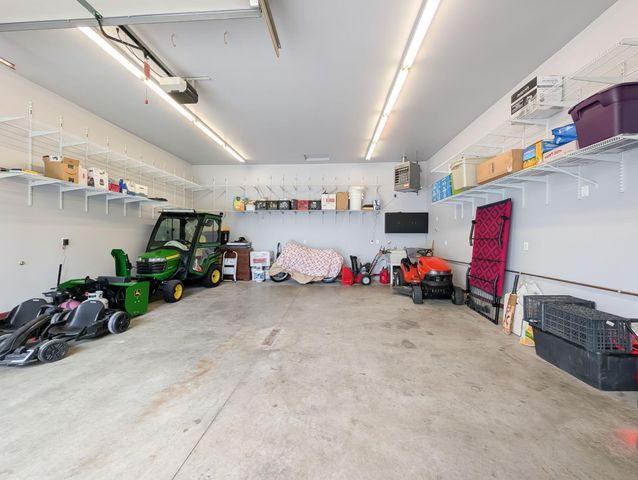 106 50th Avenue E, West Fargo, ND 58078