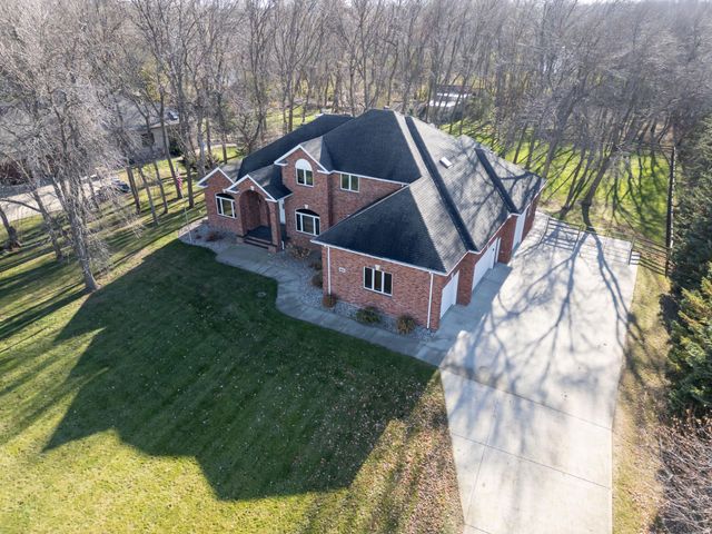 106 50th Avenue E, West Fargo, ND 58078