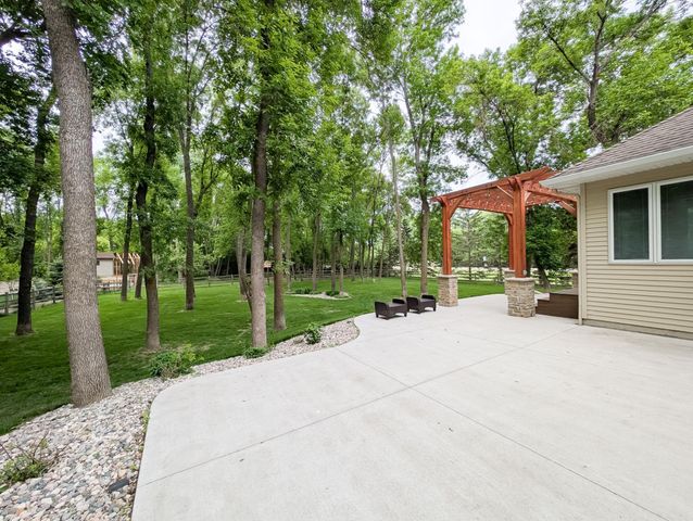 106 50th Avenue E, West Fargo, ND 58078