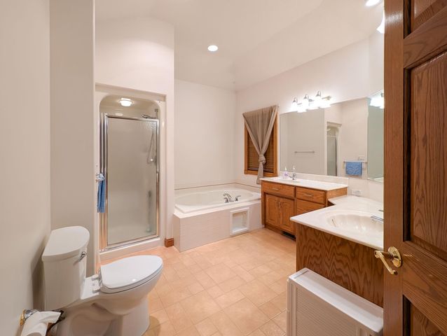 106 50th Avenue E, West Fargo, ND 58078