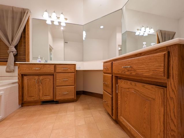 106 50th Avenue E, West Fargo, ND 58078