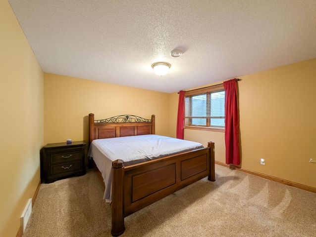 106 50th Avenue E, West Fargo, ND 58078