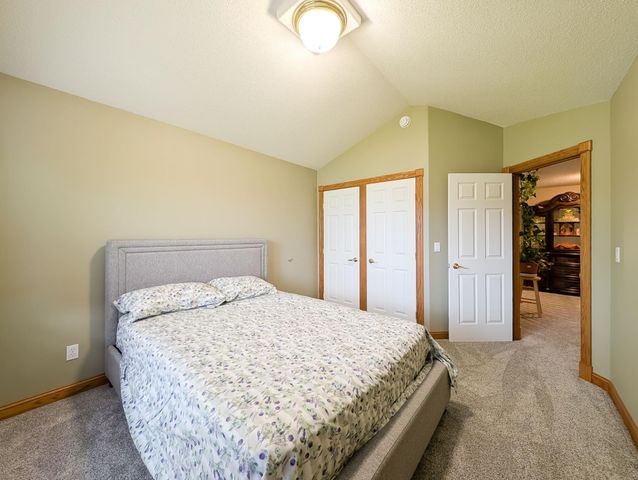 106 50th Avenue E, West Fargo, ND 58078