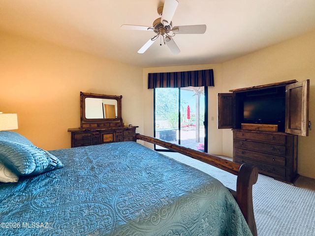 1216 E Camino Diestro, Oro Valley, AZ 85704