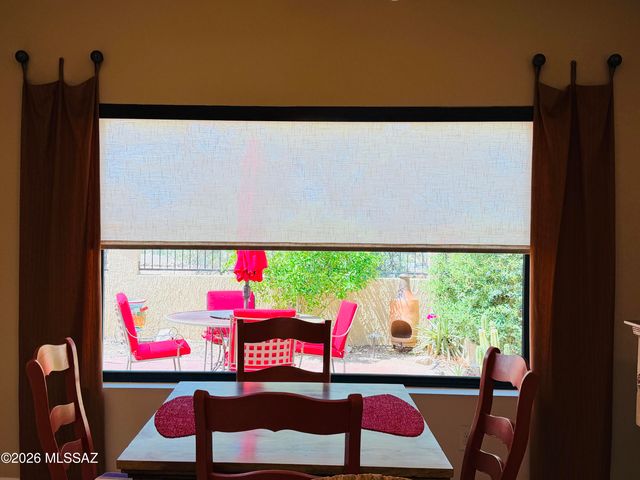 1216 E Camino Diestro, Oro Valley, AZ 85704