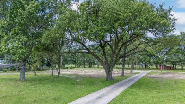 1604 County Road 2003 S, Hardin, TX 77575