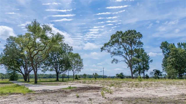 1604 County Road 2003 S, Hardin, TX 77575