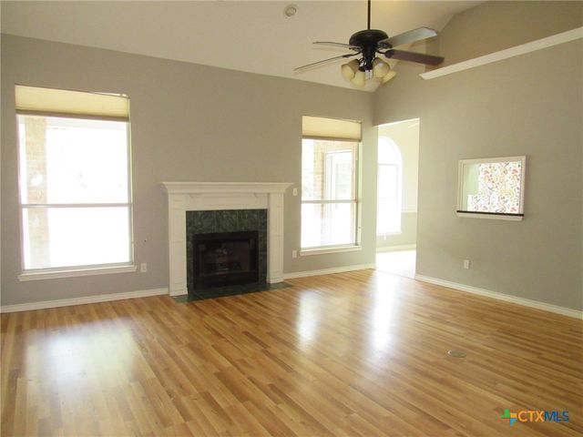 2312 Pin Oak Drive, Temple, TX 76502