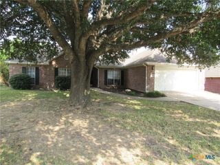 2312 Pin Oak Drive, Temple, TX 76502