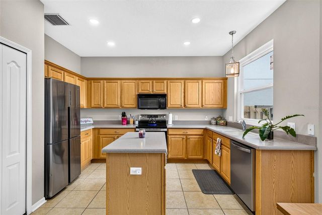 11428 BLUE LILAC AVENUE, Riverview, FL 33578