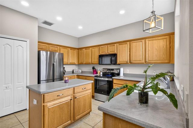 11428 BLUE LILAC AVENUE, Riverview, FL 33578